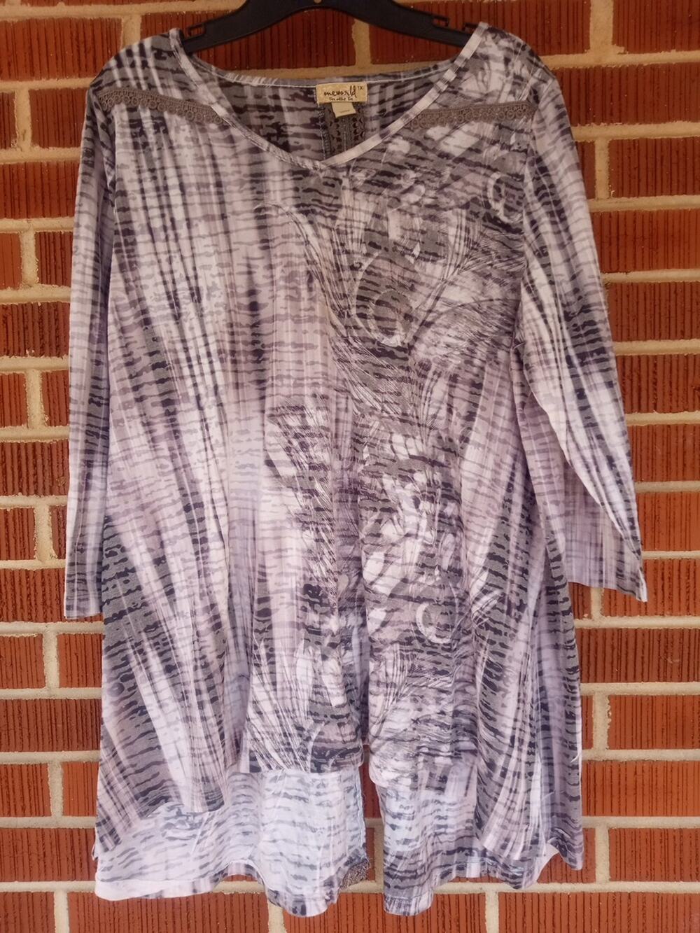 One World Blouse 1X Live And Let Live Woman's V-neck